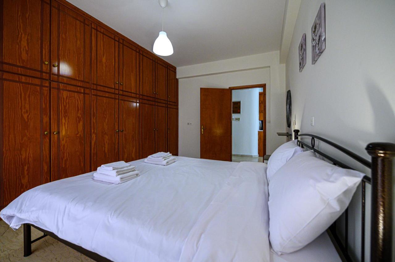 Oliva Apartment Kalamata Esterno foto