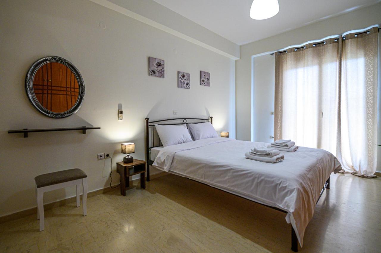 Oliva Apartment Kalamata Esterno foto