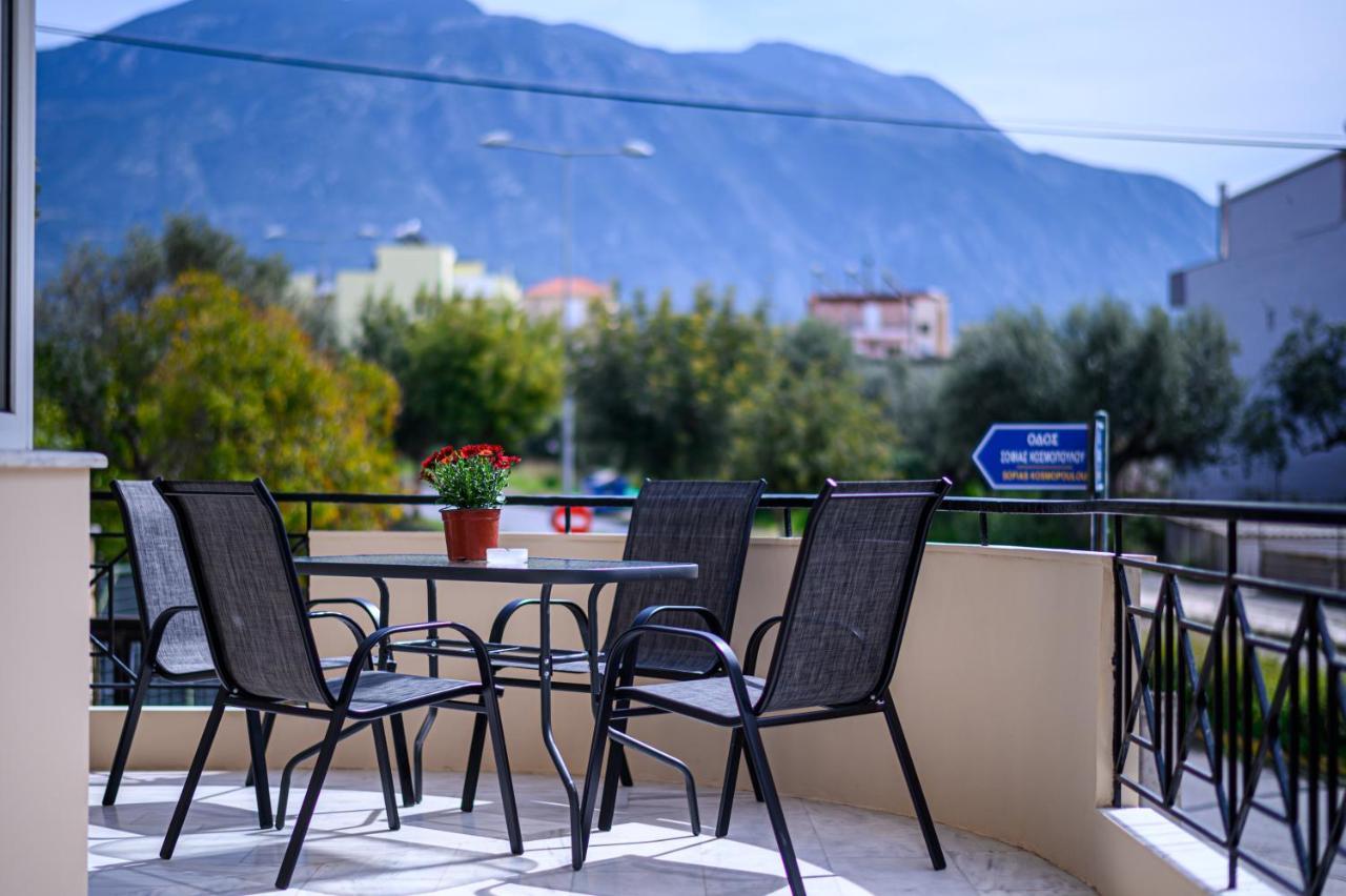 Oliva Apartment Kalamata Esterno foto